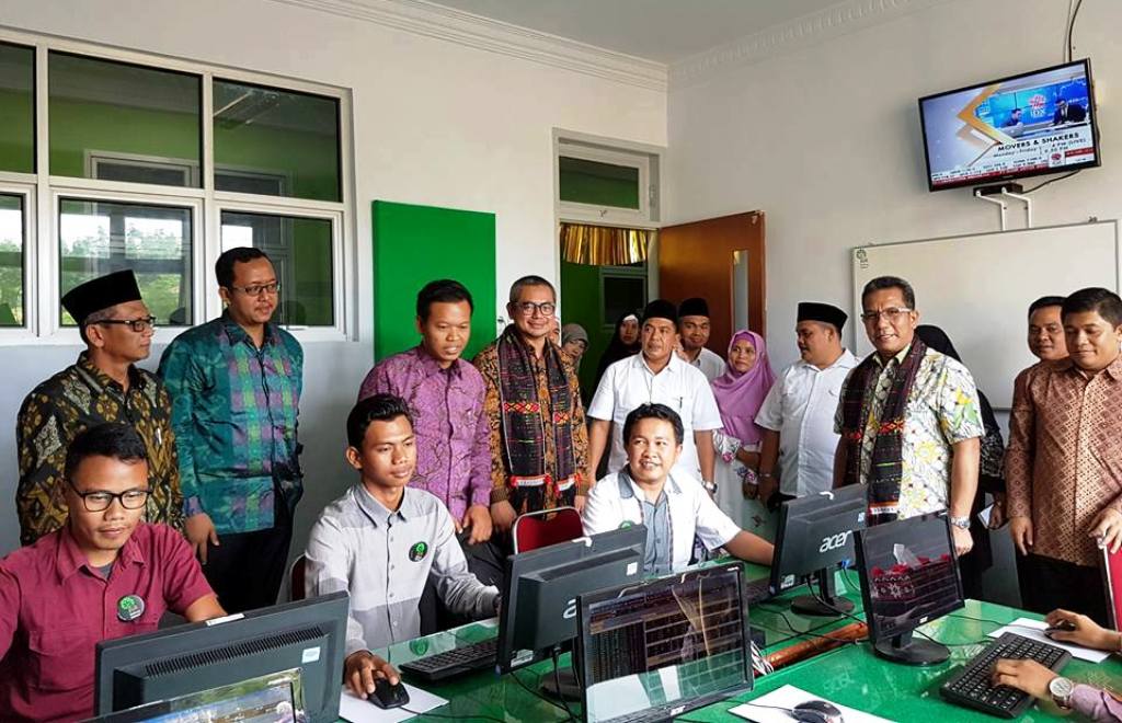 “MoU antara IAIN Padangsidimpuan – Bursa Efek Indonesia (BEI) – PT. Panin Sekuritas,Tbk menciptakan Galeri Investasi Syari’ah di IAIN Padangsidimpuan”