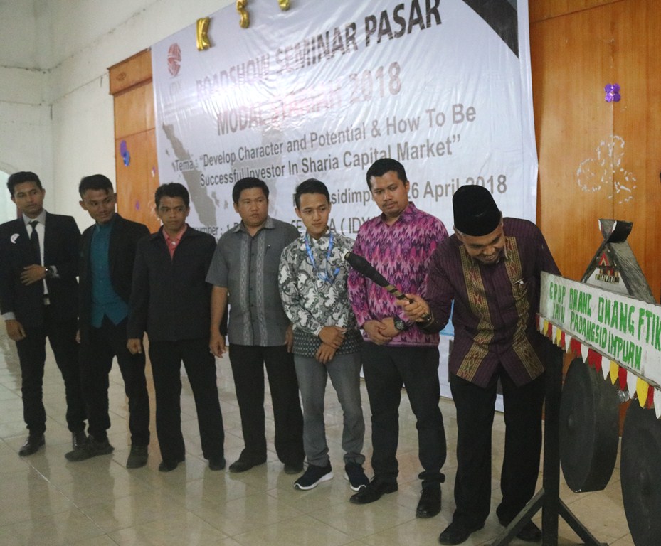 KSEI Ittihad IAIN Padangsidimpuan Menggelar Roadshow Seminar Pasar Modal Syari’ah
