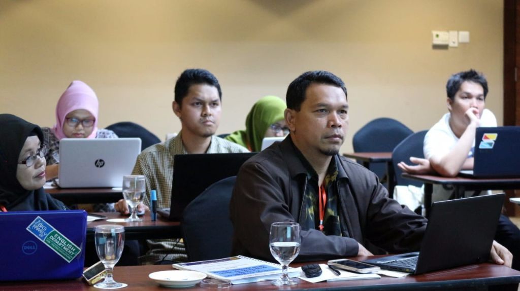 Mengejar Kualitas dengan Peningkatan Kapasitas Academic Writing, Submit Journal dan Pengabdian Berbasis Riset