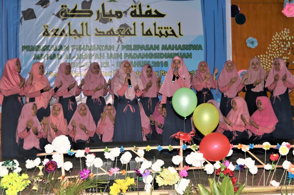 Acara Penamatan dan Pelepasan, Mahasantri dan Mahasantriah Angkatan III IAIN Padangsidimpuan Tampilan Berbagai Kreasi