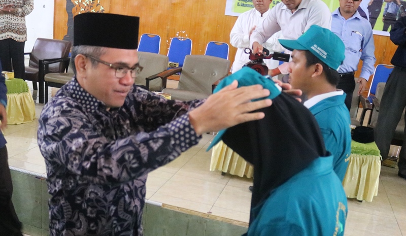 Rektor Berangkatkan 1180 Peserta KKL Angkatan XLIII IAIN Padangsidimpuan Tahun 2018