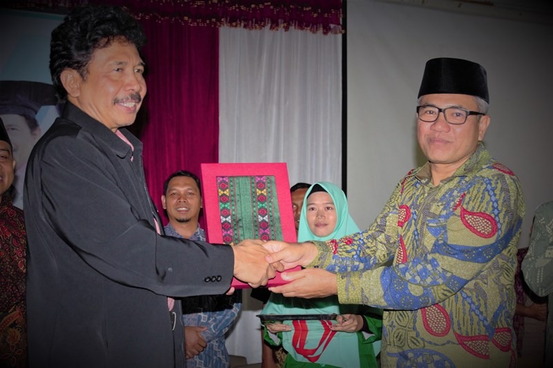 KAJI HUKUM ISLAM DALAM KONTEKS ISLAM NUSANTARA, FAKULTAS SYARIAH DAN ILMU HUKUM IAIN PADANGSIDIMPUAN HADIRKAN REKTOR UIN SUNAN KALIJAGA