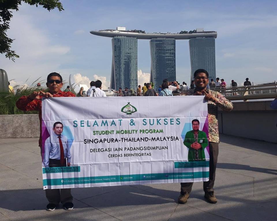 75 Peserta Student Mobility Program Mengunjungi IPT Al-Zuhri Singapura dan UKM Malaysia
