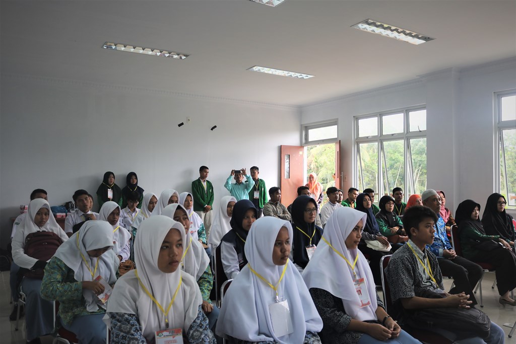 FEBI IAIN Padangsidimpuan Gelar Olimpiade Ekonomi antar Siswa SLTA Se-Kota Padangsidimpuan dan antar Mahasiswa FEBI IAIN Padangsidimpuan