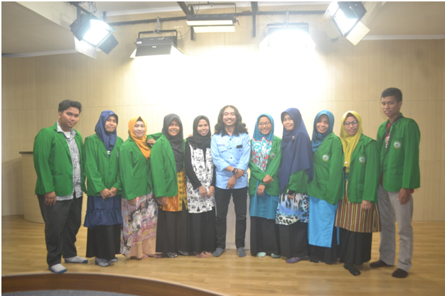 Tingkatkan Wawawasan Kebangsaaan Rombongan Studi Tour FDIK IAIN Padangsidimpuan Kunjungi Tempat Bersejarah