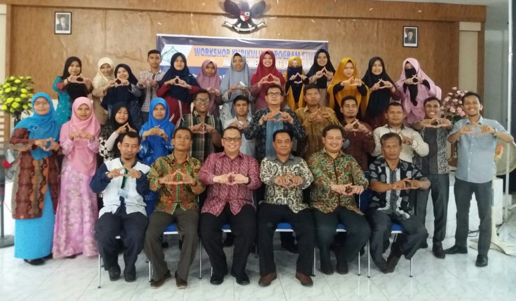 Menjawab Tantangan Ekonomi, FEBI IAIN Padangsidimpuan Adakan Workshop Manajemen Zakat dan Wakaf