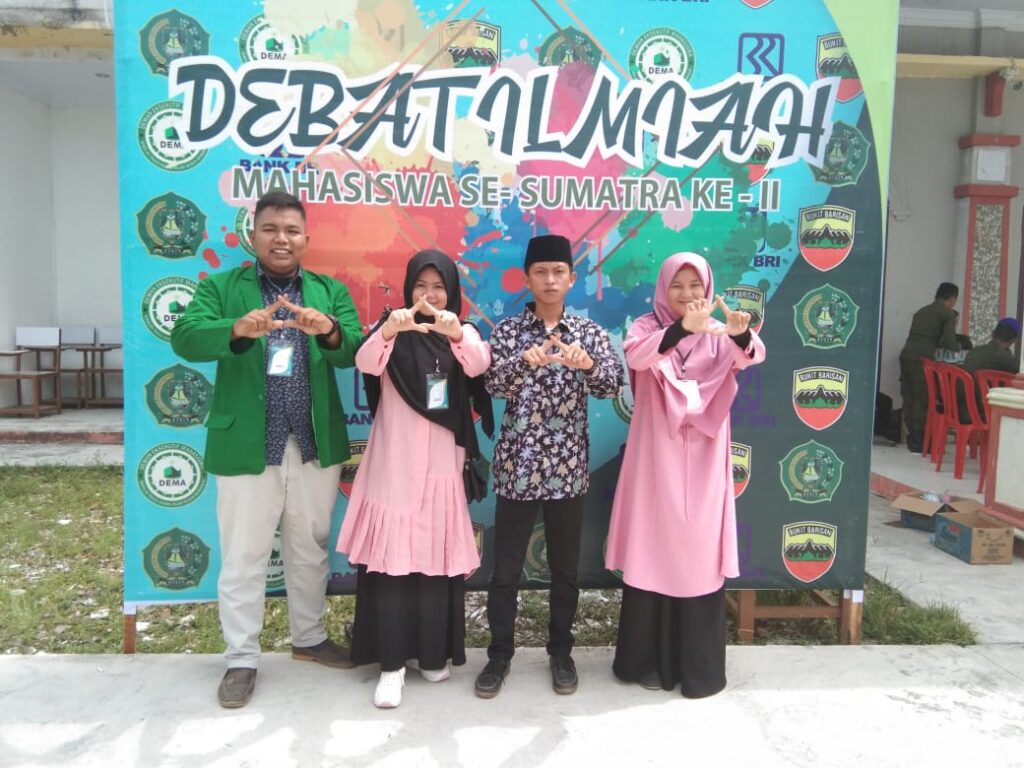 Mahasiswa FEBI IAIN Padangsidimpuan, Raih The Best Speaker Lomba Debat Ilmiah se-Sumatra 2019