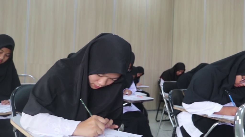 Placement Test Bahasa Mahasiswa Baru