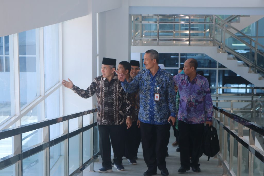 Perpustakaan IAIN Padangsidimpuan Menerima Kunjungan Tim Assesor Perpustakaan Nasional RI