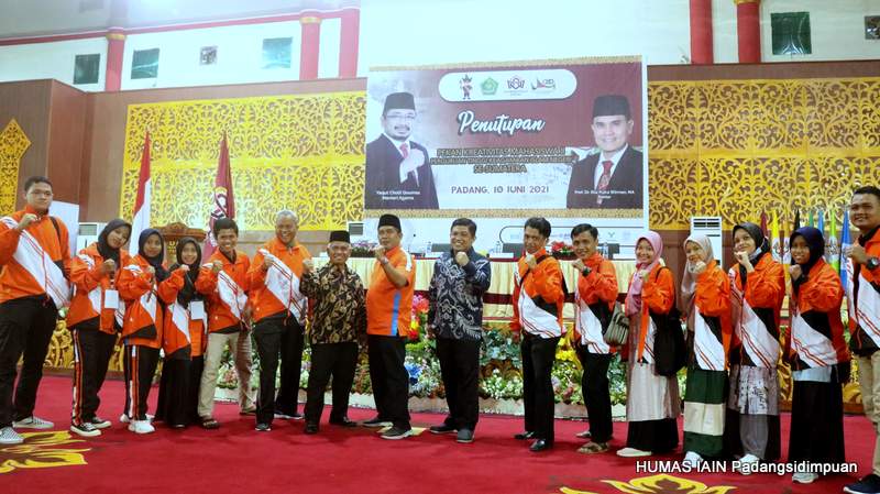 Kontingen IAIN Padangsidimpuan Raih Juara dan Penghargaan pada PKM II Se-Sumatera di UIN IB Padang