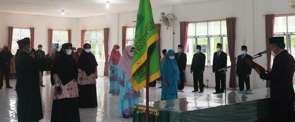 Rektor Lantik 10 Pejabat Struktural Program Studi IAIN Padangsidimpuan