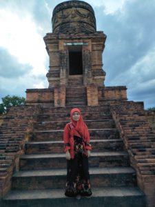 Nur Fauziah Siregar, M.Pd
Dosen Pendidikan  Matematika 
Fakultas Tarbiyah dan Ilmu Keguruan
