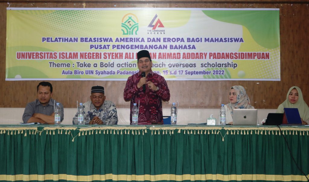 UPT. P2B UIN Syekh Ali Hasan Ahmad Addary Padangsidimpuan Gelar Workshop Meraih Beasiswa Amerika Dan Eropa
