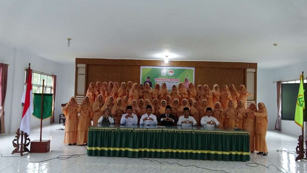 Pesan Menggugah Rektor dalam Pengukuhan Pengurus DWP UIN Syahada Padangsidimpuan