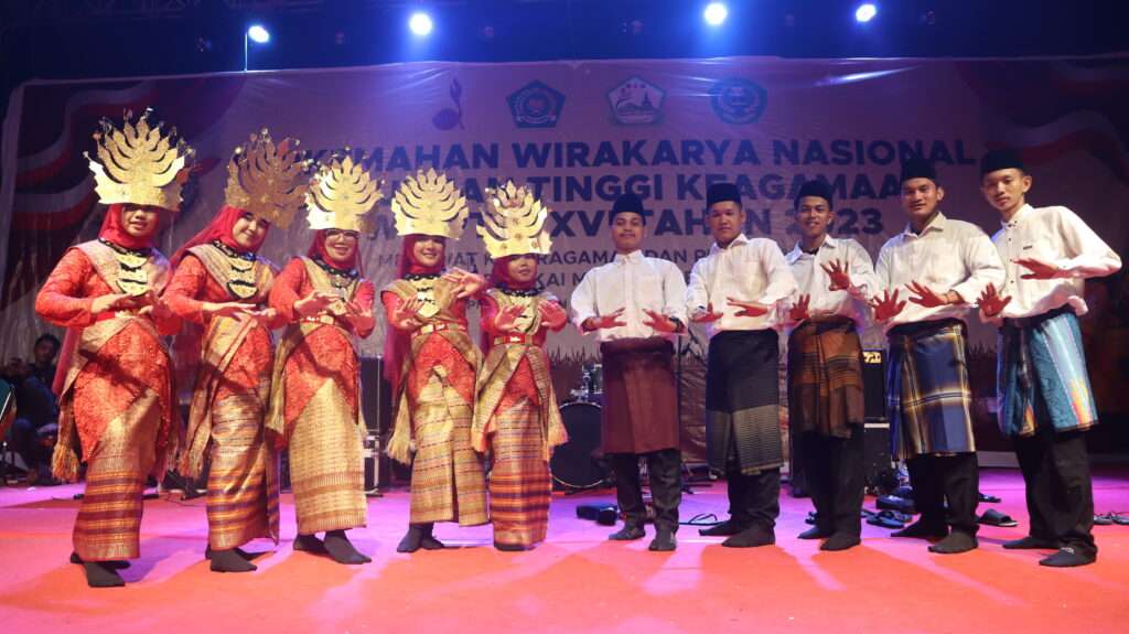 Tarian Ketabo dan Salak Sibakkua Tampil  di Malam Pentas Seni Budaya Nusantara