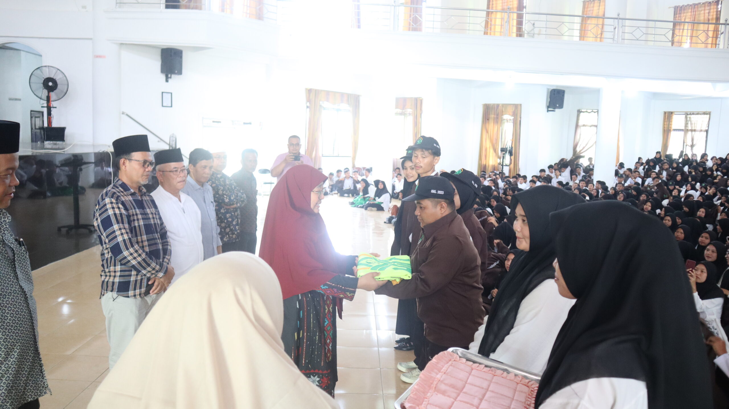 “KKL UIN Syahada Padangsidimpuan: Masyarakat Sumatera Utara dan Sumatera Barat Siap Disapa oleh Peserta Berdedikasi”