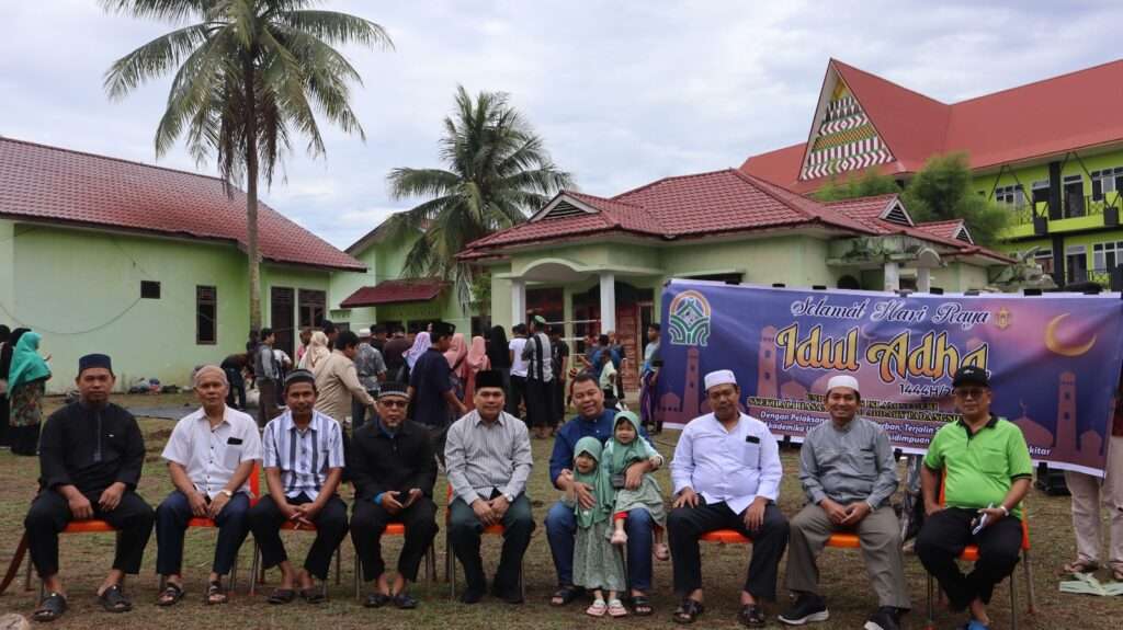 Tingkatkan Ketaqwaan Sosial, UIN SYAHADA Sembelih Hewan Kurban Tahun 1444 H