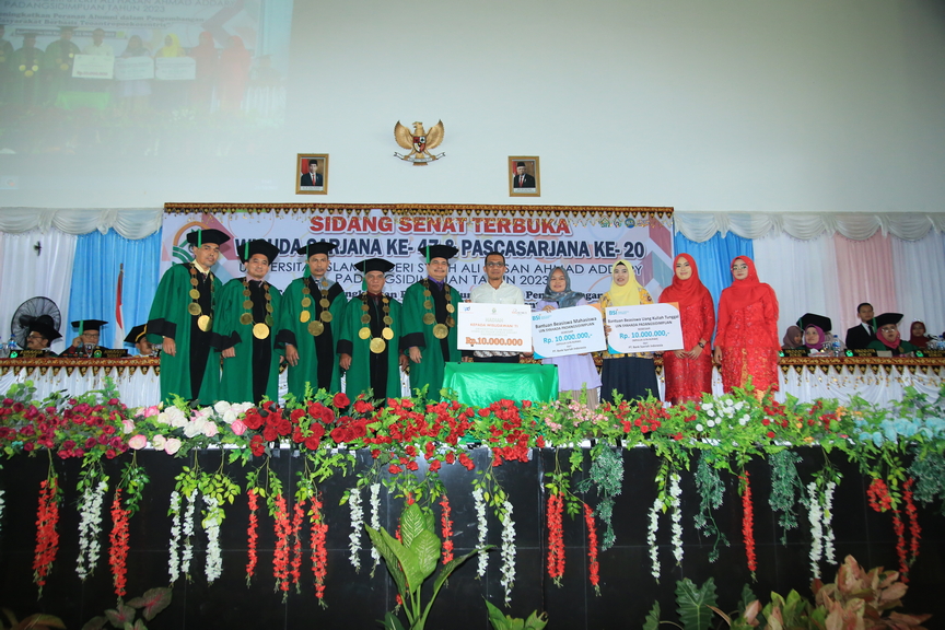 BSI dan Bank Sumut Berikan Penghargaan Bergengsi di Wisuda Ke-40 dan Pascasarjana Ke-20 UIN Syahada Padangsidimpuan