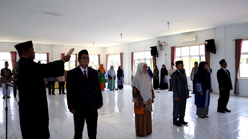 Pelantikan Lima Pejabat: Mengemban Amanat Baru untuk Kemajuan Bersama