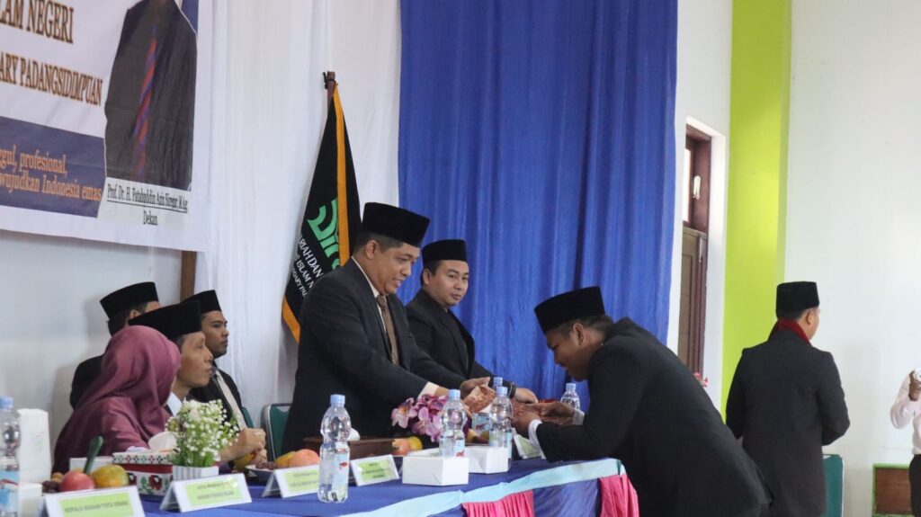 Fakultas Syariah dan Ilmu Hukum UIN Syahada Gelar Yudisium Sebanyak 61 Mahasiswa