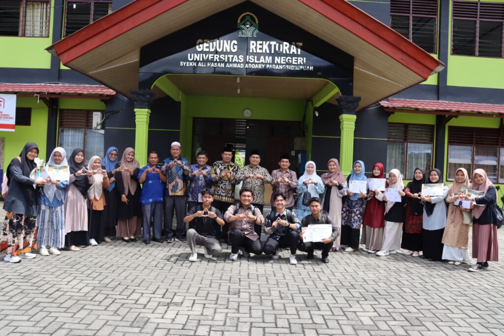Rektor Apresiasi Prestasi Mahasiswa UIN Syahada dalam Beragam Bidang Lomba Tingkat Internasional
