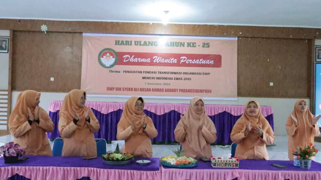 Perayaan HUT DWP UIN Syahada Padangsidimpuan ke-25: Semangat Kebersamaan dan Kepedulian Sosial