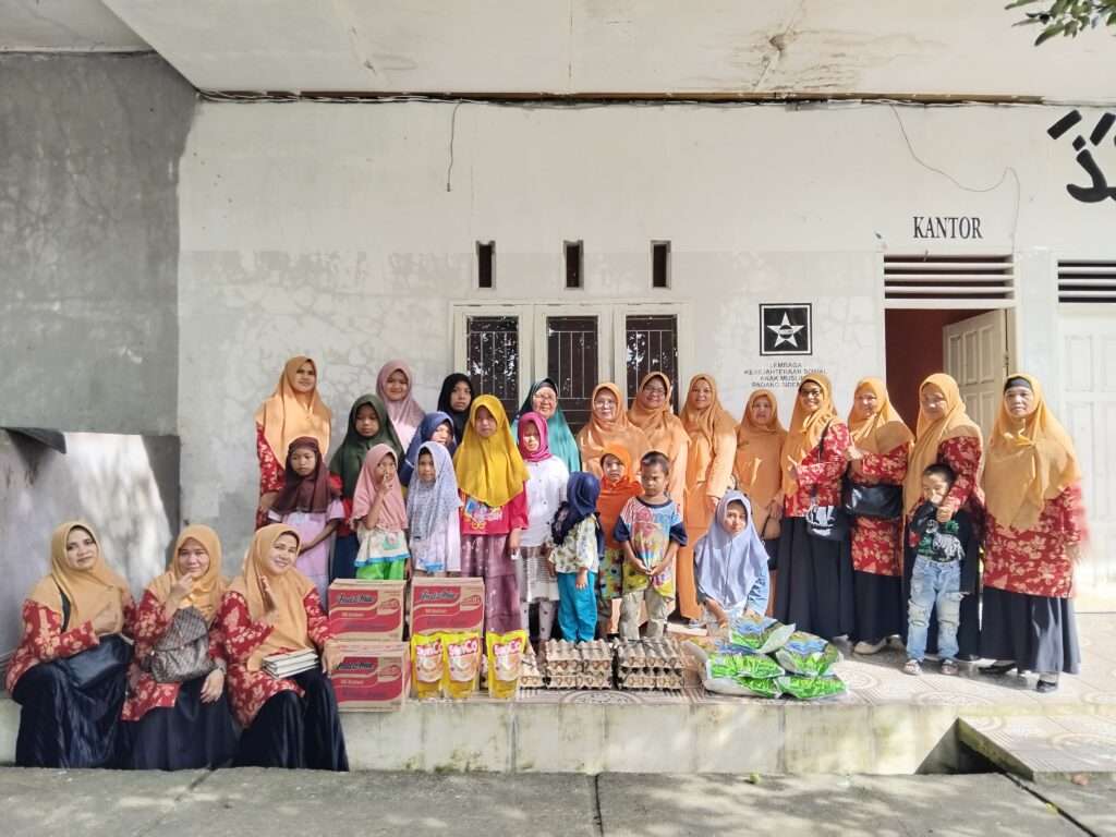 Hari Amal Bakti Kemenag ke-79 Diwarnai Bakti Sosial Bantu Korban Banjir dan Santunan Panti Asuhan