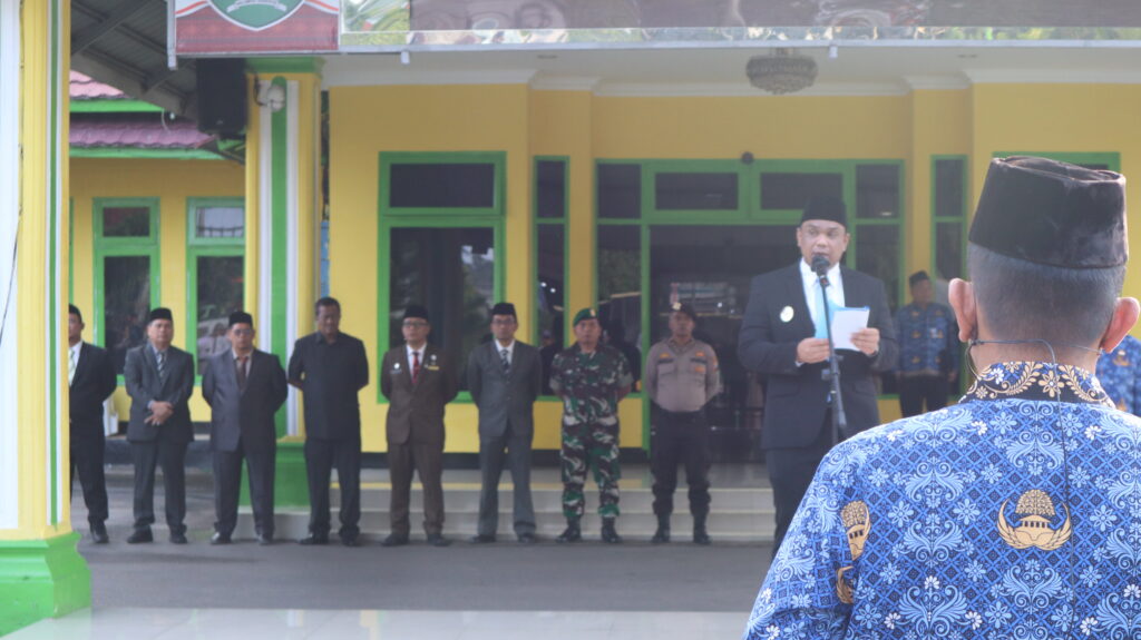 Sinergi Dunia Pendidikan: Rektor UIN Syahada Hadiri Upacara Hardiknas di Kantor Wali Kota