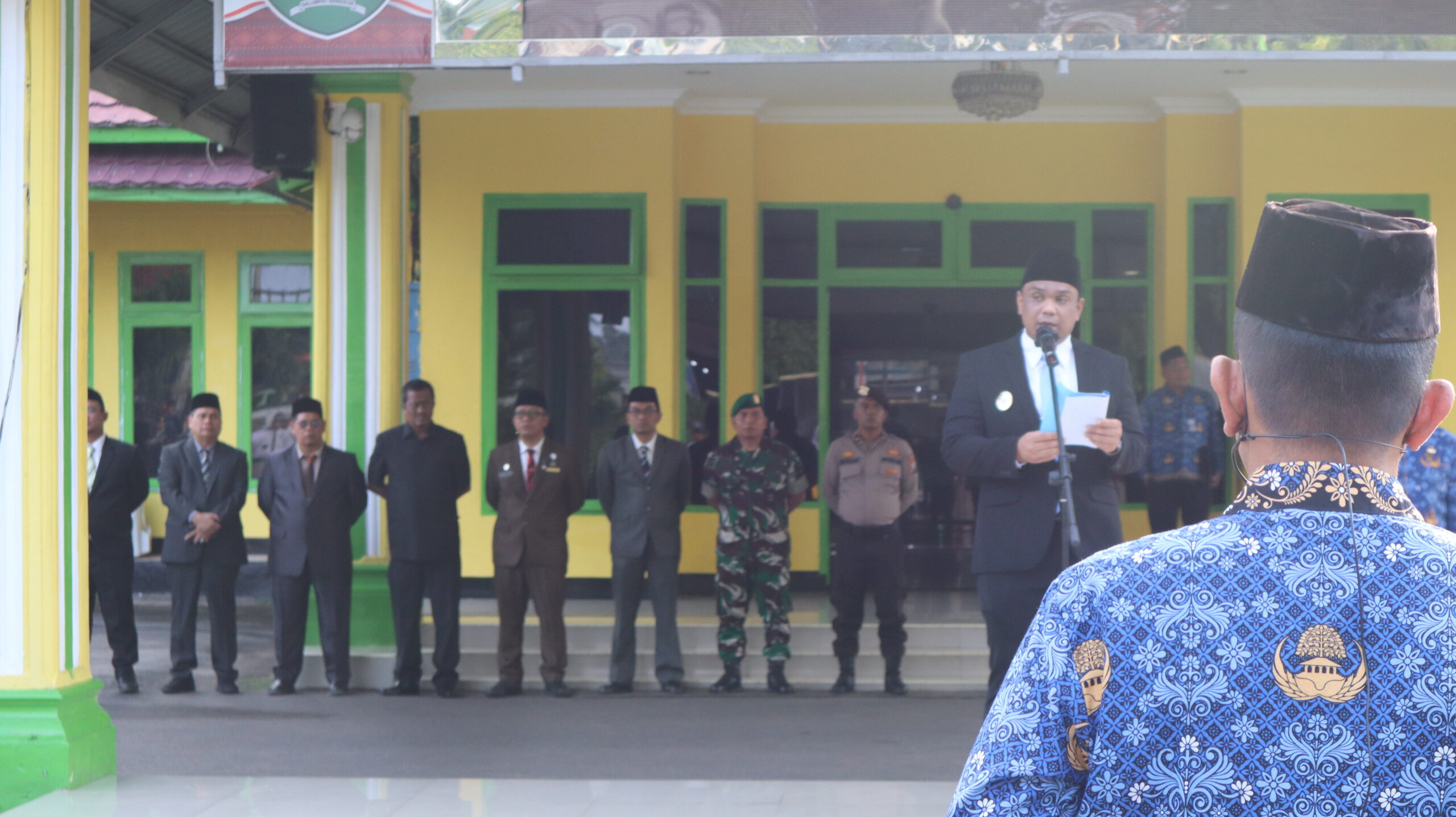 Sinergi Dunia Pendidikan: Rektor UIN Syahada Hadiri Upacara Hardiknas di Kantor Wali Kota
