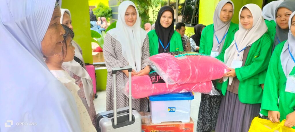 Mahasiswa Baru UIN Syahada Masuk Asrama, Penuh Haru dan Bahagia