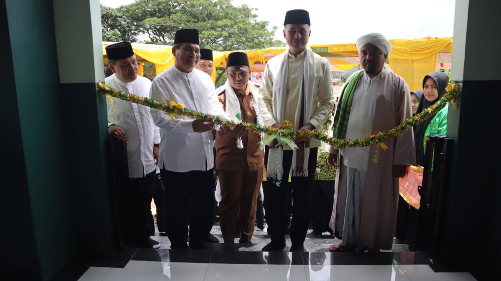 Masjid Al-Musannif Ulul Ilmi ke-56 UIN Syahada Padangsidimpuan Diresmikan Ketua Yayasan Haji Anif