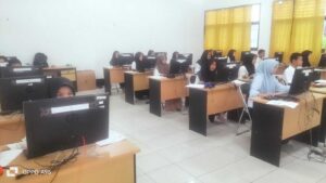 Semangat Peserta dan Dukungan Keluarga Warnai Hari Kedua UMPTKIN 2026 di UIN Syahada