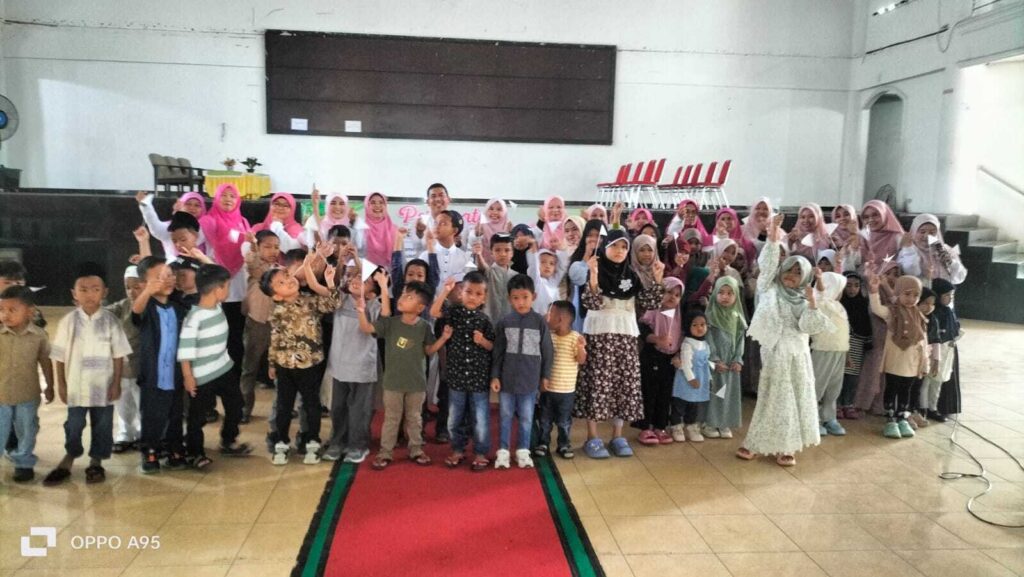 Meriah dan Edukatif, DWP UIN Syahada Padangsidimpuan Rayakan Hari Anak Nasional dengan Aneka Lomba Anak